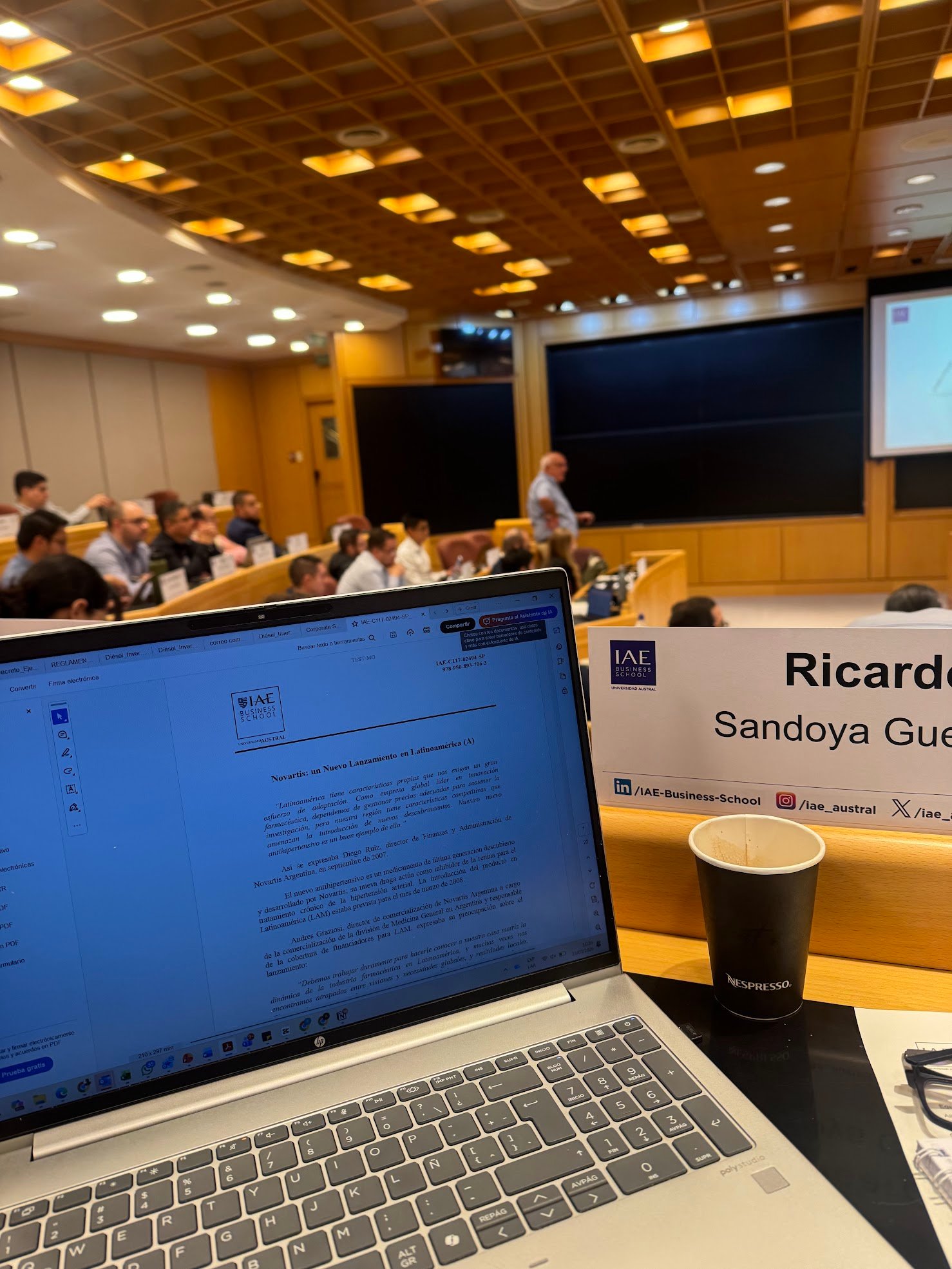 Ricardo Sandoya en el aula de IAE Business School, Universidad Austral